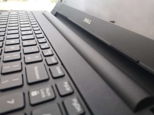 **A Beauty AS NEW**DELL INSPIRON 15 3543*i5-5200u*1000GB HDD*8GB RAM*HD*DVD*